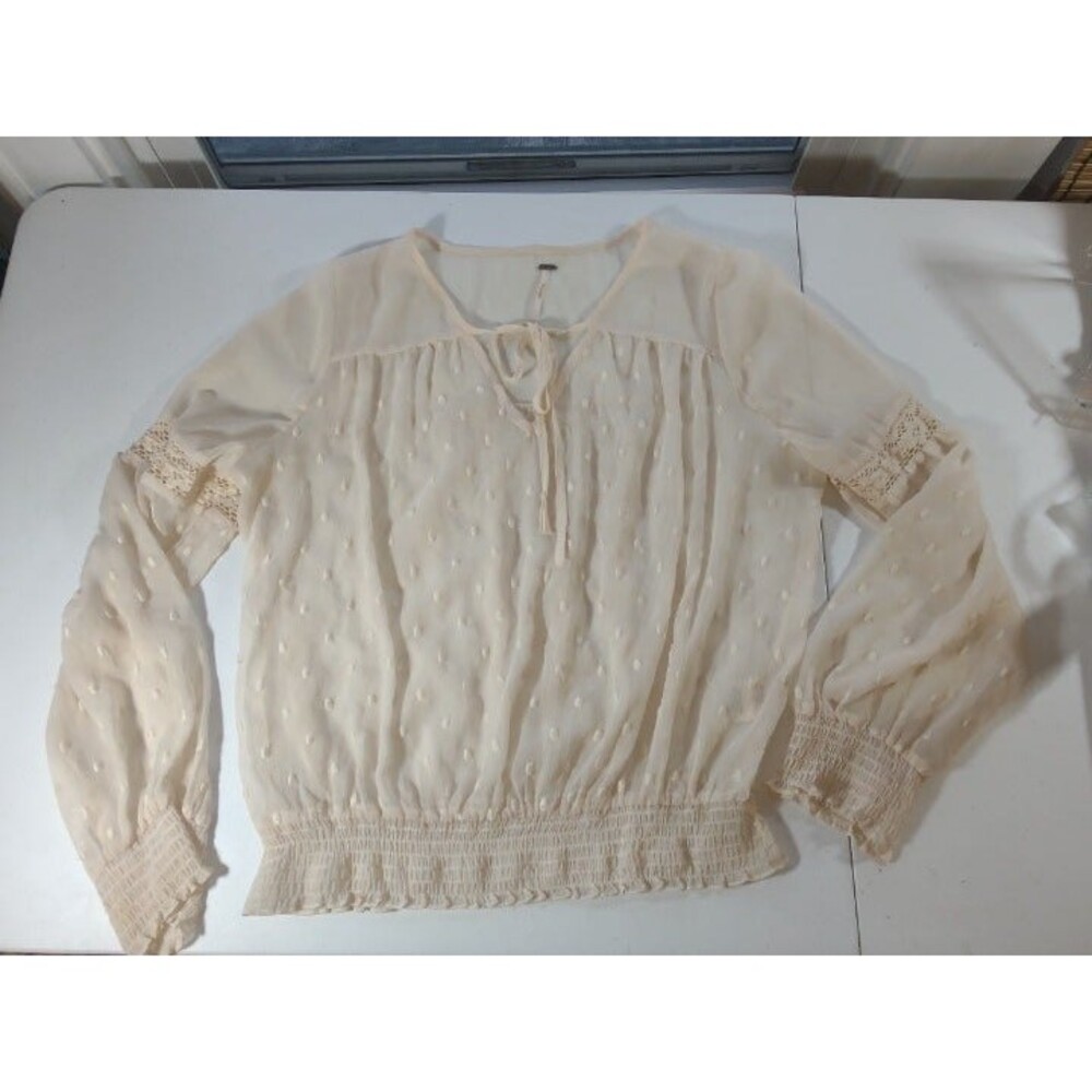 free people Ivory Swiss Dot Top with Crocheted accents & Puffy Sleeves, Size L